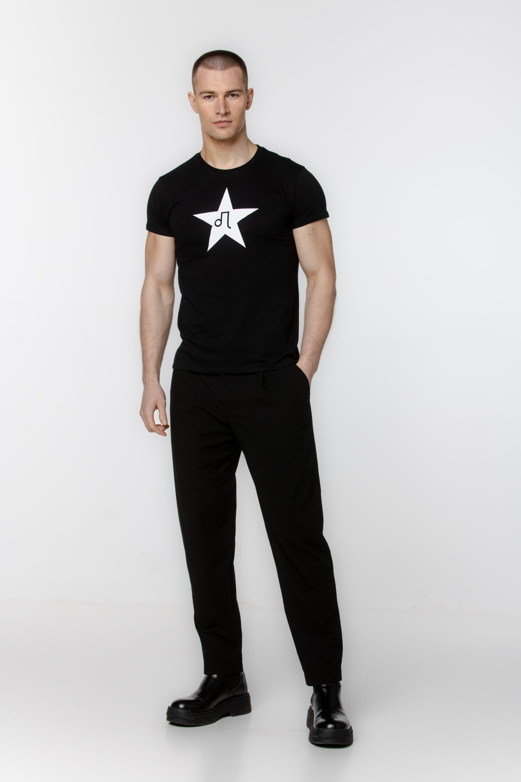 T-SHIRT Z GWIAZDKĄ MĘSKI - obrazek 2