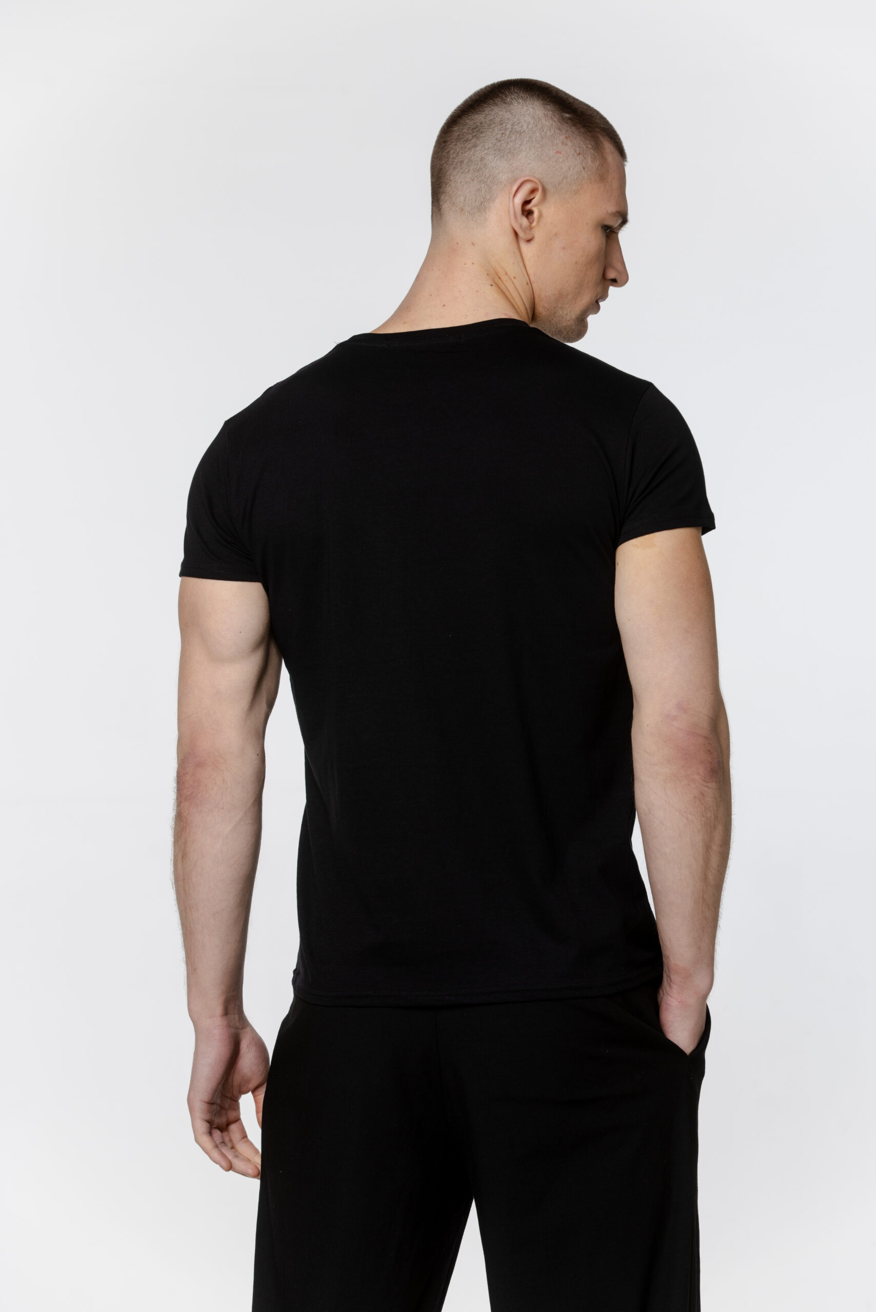 T-SHIRT Z GWIAZDKĄ MĘSKI - obrazek 3