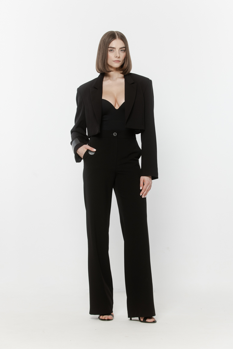 MARYNARKA CZARNA KRÓTKA - obrazek 4